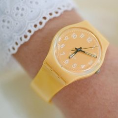 Swatch Flaky Yellow