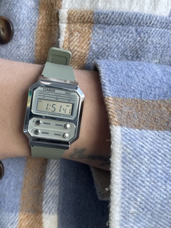 Casio vintage oliva - comprar online