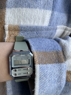 Casio vintage oliva