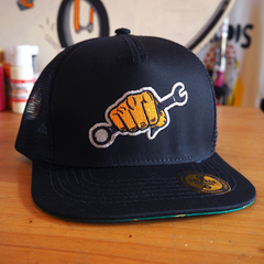 Gorra trucker “Llave 15” - comprar online