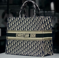 Bag book tote Dior