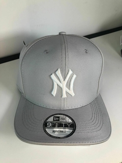 GORRA NEW ERA en internet