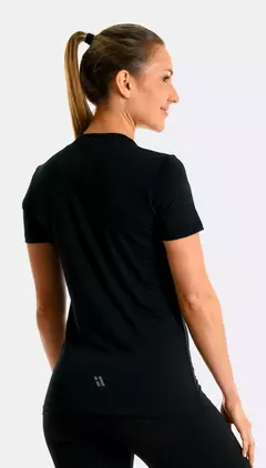 REMERA FIT 24 - PURA VIDA NQN - ROPA DEPORTIVA