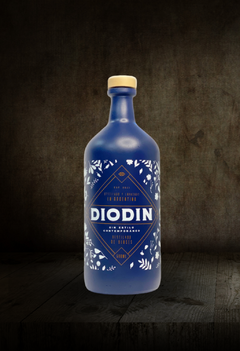 DIODIN DESTILADO DE DIOSES ESTILO CONTEMPORÁNEO GIN