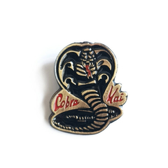 Prendedor Pin Cobra Kai