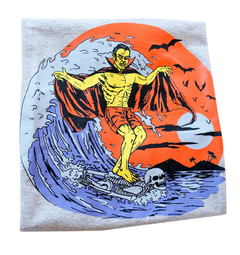 Remera Dracula Surf - Talle L