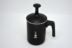 CREMEIRA ALUMÍNIO 1L PRETA - BIALETTI