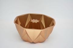 FORMA P/ BOLO ALUMÍNIO FUNDIDO SPANGLE CAKE PAN BRONZE - MARISSA LOUNINA - comprar online