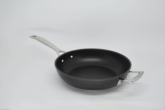 LE CREUSET JOGO LEITEIRA 16 CM E 2 FRIGIDEIRA 14 E 26 CM ALUMINIO - loft