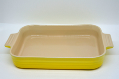 TRAVESSA RETANGULAR 32CM AMARELO SOLEIL - LE CREUSET