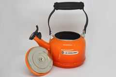 CHALEIRA DEMI LARANJA - LE CREUSET na internet