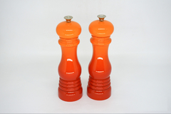 CONJUNTO MOEDOR SAL E PIMENTA LARANJA_LE CREUSET