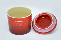 POTE PARA CONDIMENTO GRANDE VERMELHO - LE CREUSET - comprar online