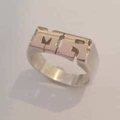 Anillo Doble Inicial Plata y Oro - Modelo mesa Chica Bombe