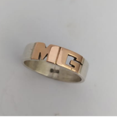 Anillo Doble inicial - Modelo Cinta con Iniciales