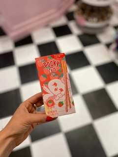 POCKY CONEJO | FRUTILLA