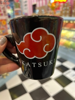 TAZA CONICA NUBES AKATSUKI