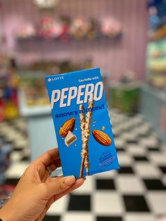 PEPERO SNOWY ALMOND