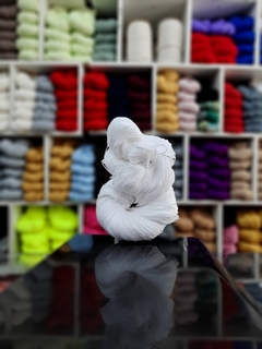 Hilo de algodón 8/3 - comprar online
