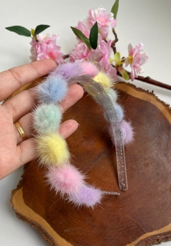 Tiara Pompom Pelúcia - comprar online