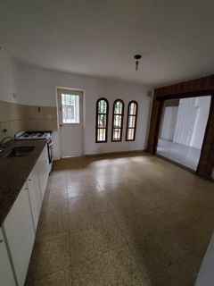 Imagen de SE VENDE CASA EN BARRIO ITUZAINGO UBICADO EN TAYLOR 5866.