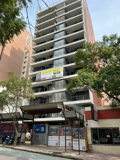 Se vende excelente propiedad ubicado en Barrio Centro. Corro 180