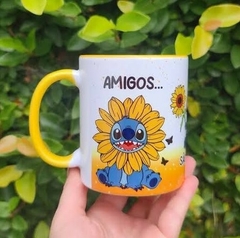 Caneca amigos são flores Stitch