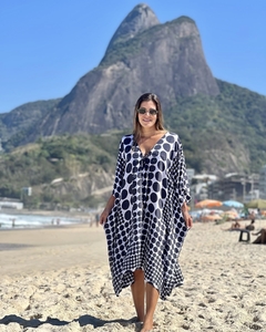 Kaftan Poá Preto e Branco Curto na internet