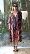 Kaftan Maxi Zebra Marrom Curto