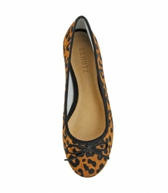 SCHUTZ SAPATILHA ANIMAL PRINT na internet