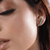 Brinco earcuff esmeralda ouro branco 18k - comprar online