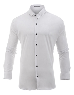 Camisa blanca botones negros