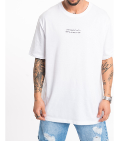 Remera Meets oversize en internet