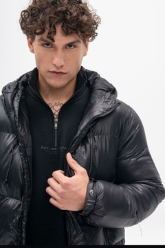 CAMPERA HADAR COLOR NEGRO - comprar online