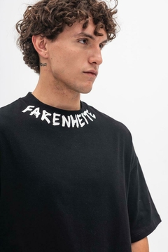 REMERA BALTE NEGRO en internet