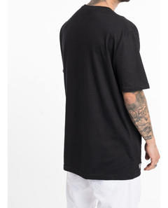 Remera Oversize Ambition negra en internet