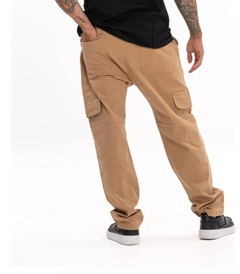 PANTALON CARGO CHARM CAMEL - comprar online