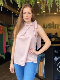 BLUSA ACETINADO LUCIA ROSA na internet