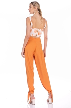 TOP CURTO ESTAMPADO AFRICA ORANGE