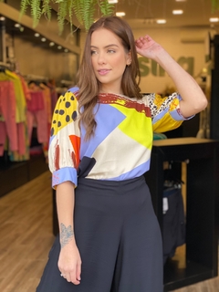 BLUSA ESTAMPADA RELICÁRIO AMARELO - comprar online