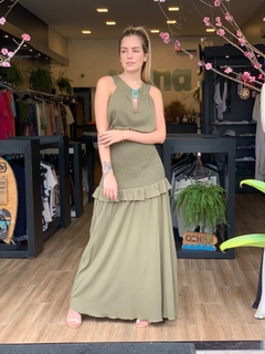 VESTIDO VERDE MILITAR LONGO LASTEX COM BABADOS - loja online