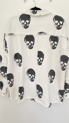 Camisa Campera Calaveras en internet