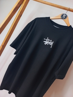 REMERAS OVERSIZE STUSSY