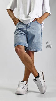 BERMUDA JEAN MOM CELESTE LISO ART-2019 - Farnistore