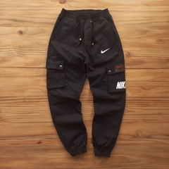 Imagen de JOGGER CARGO NIKE PREMIUM NEGRO