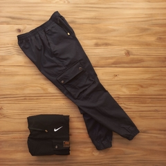 JOGGER CARGO NIKE PREMIUM NEGRO