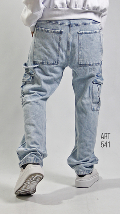 PANTALON CARGO DE JEAN RIGIDO 541 - tienda online