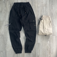 JOGGER CARGO LISO NEGRO PREMIUM