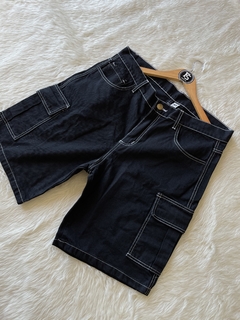 BERMUDA DE JEAN CARGO MOM NEGRA BORDADO - Farnistore