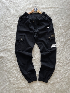 JOGGER CARGO NIKE PREMIUM NEGRO - tienda online